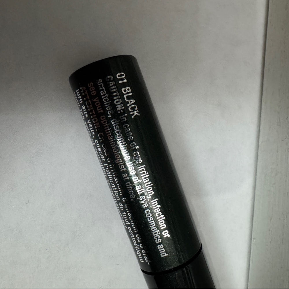 Clinique High Impact Mascara 01 Black 4g - Picture 3 of 4